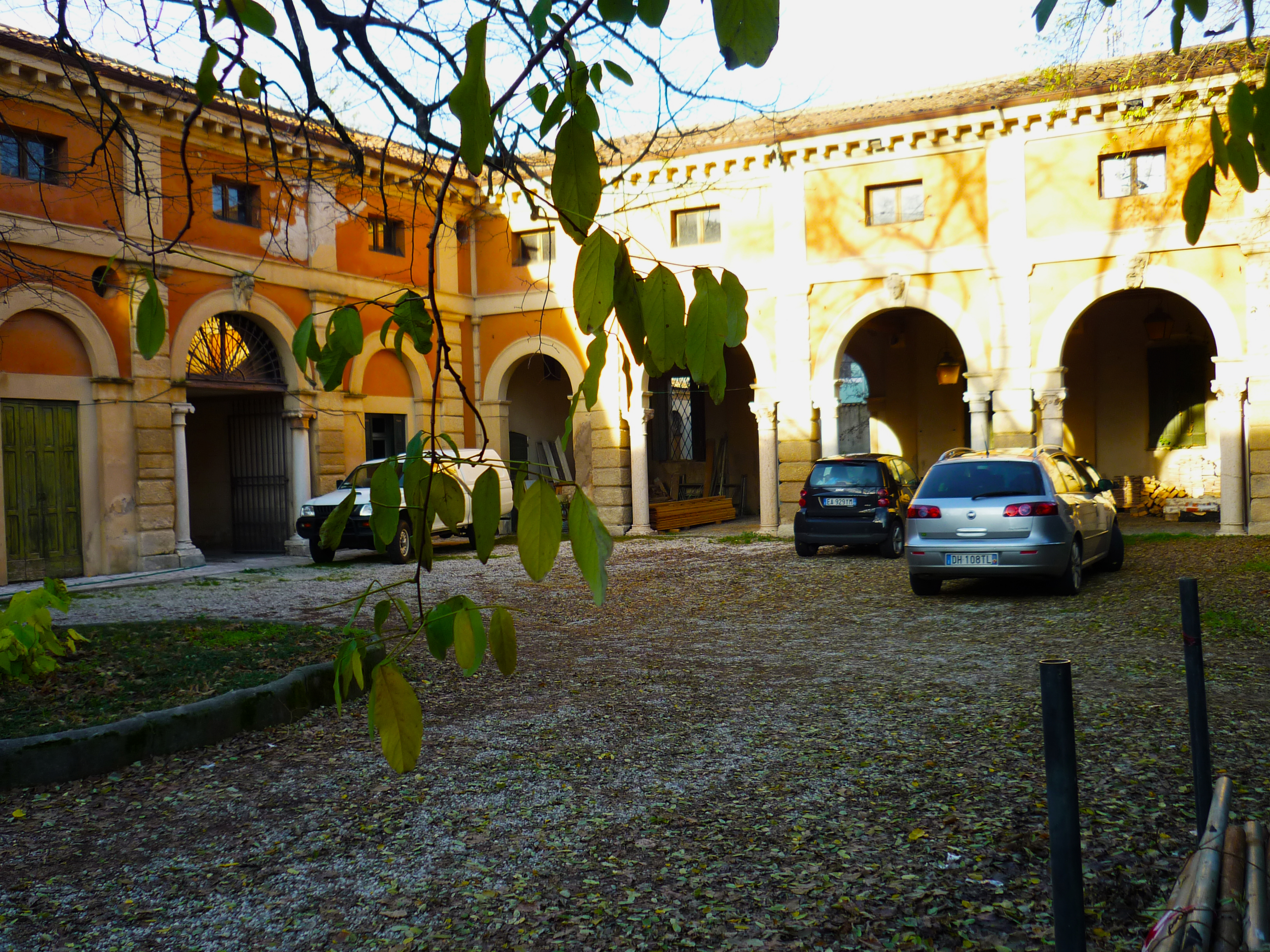 Palazzo del trattato 2