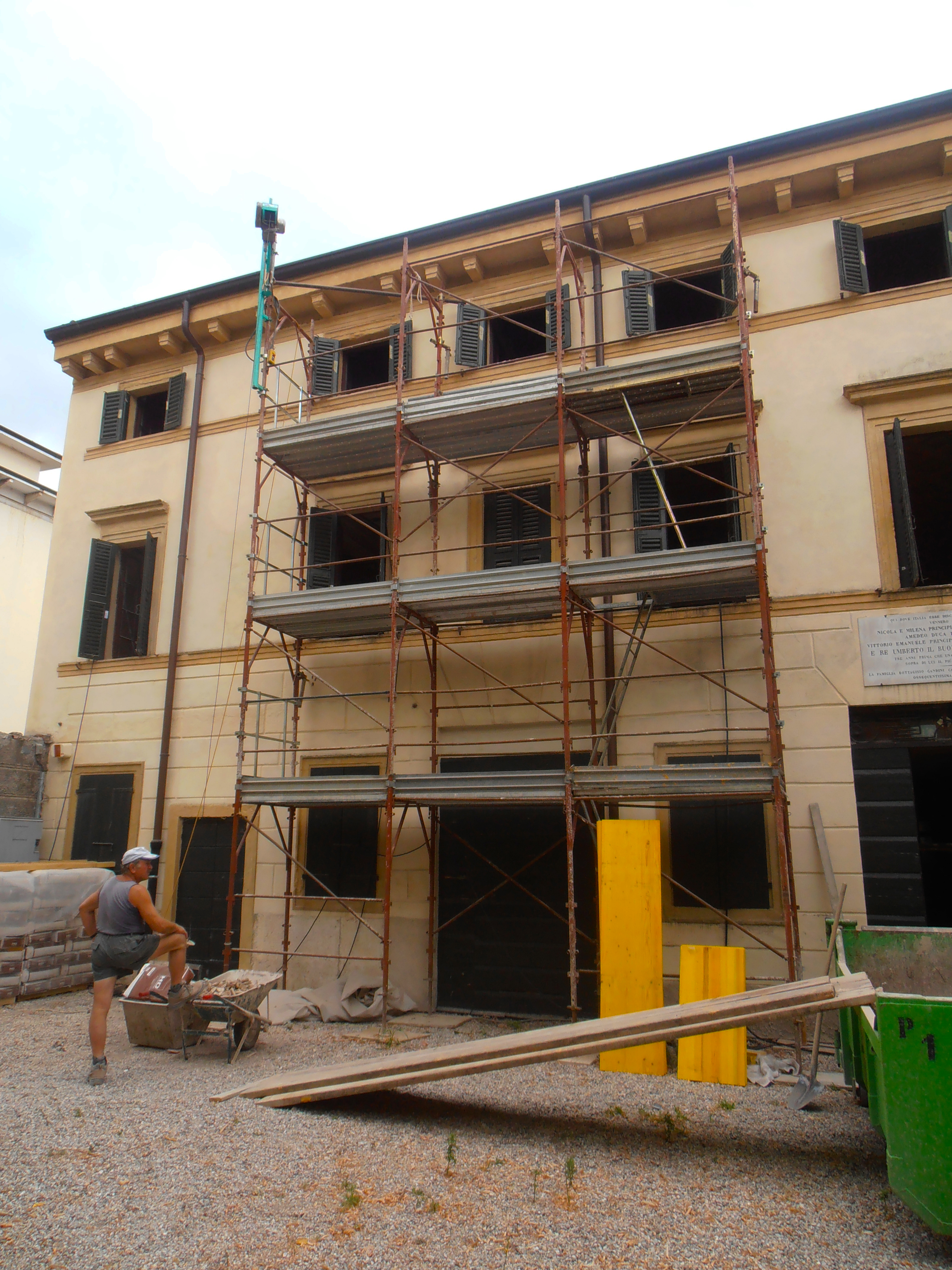Palazzo del trattato 3