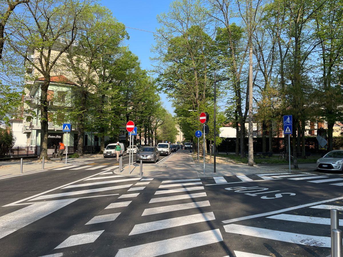 Viale_Asiago_2